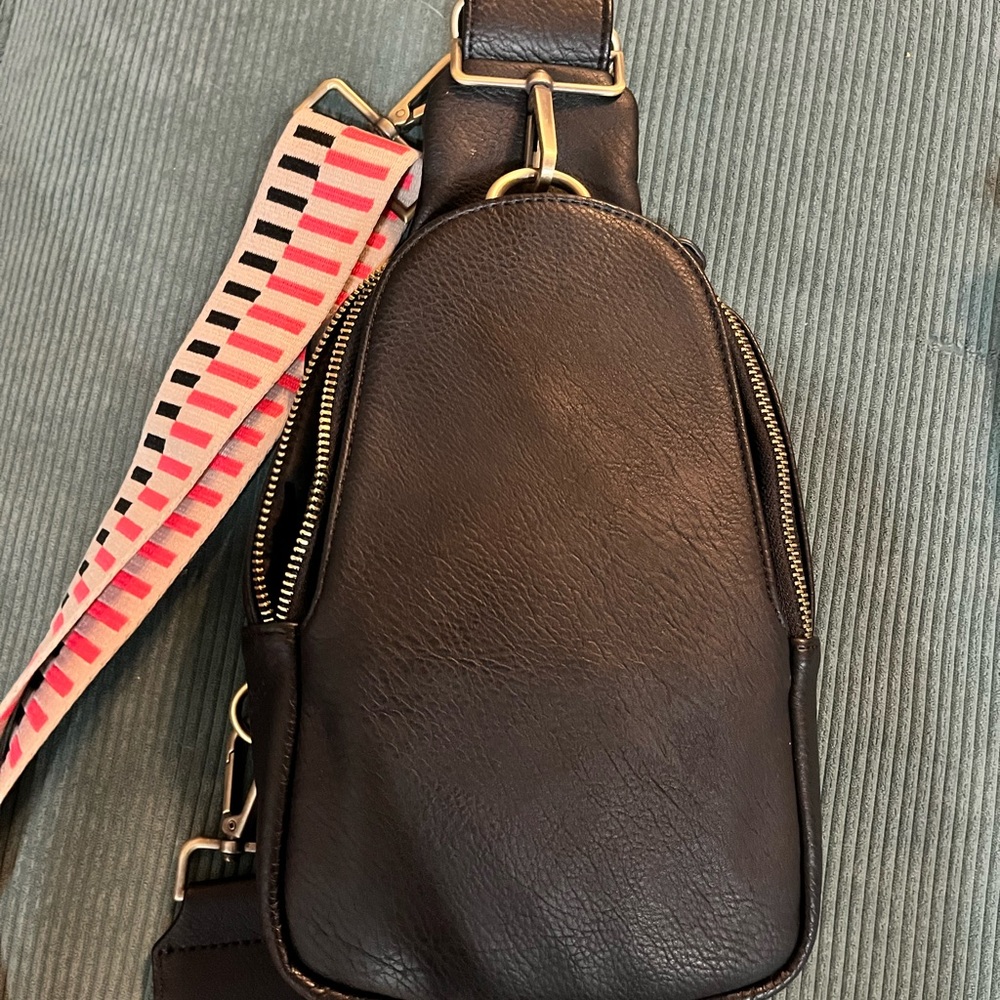 Urban Anthropologie urban sling bag EUC
